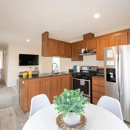2 Bedroom Coastal Home In Slo